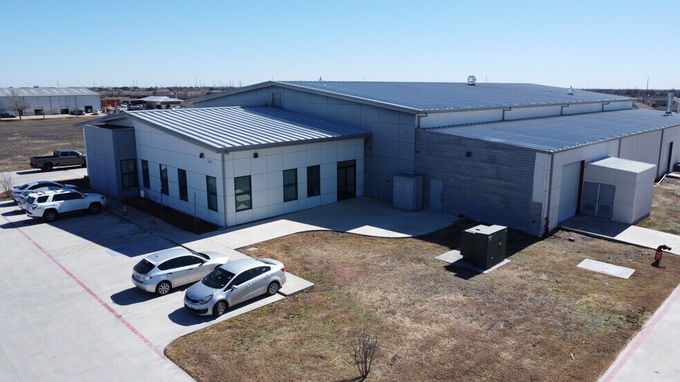 3800 Limmer Loop, Hutto, TX à vendre - Photo principale – Image 1 sur 4