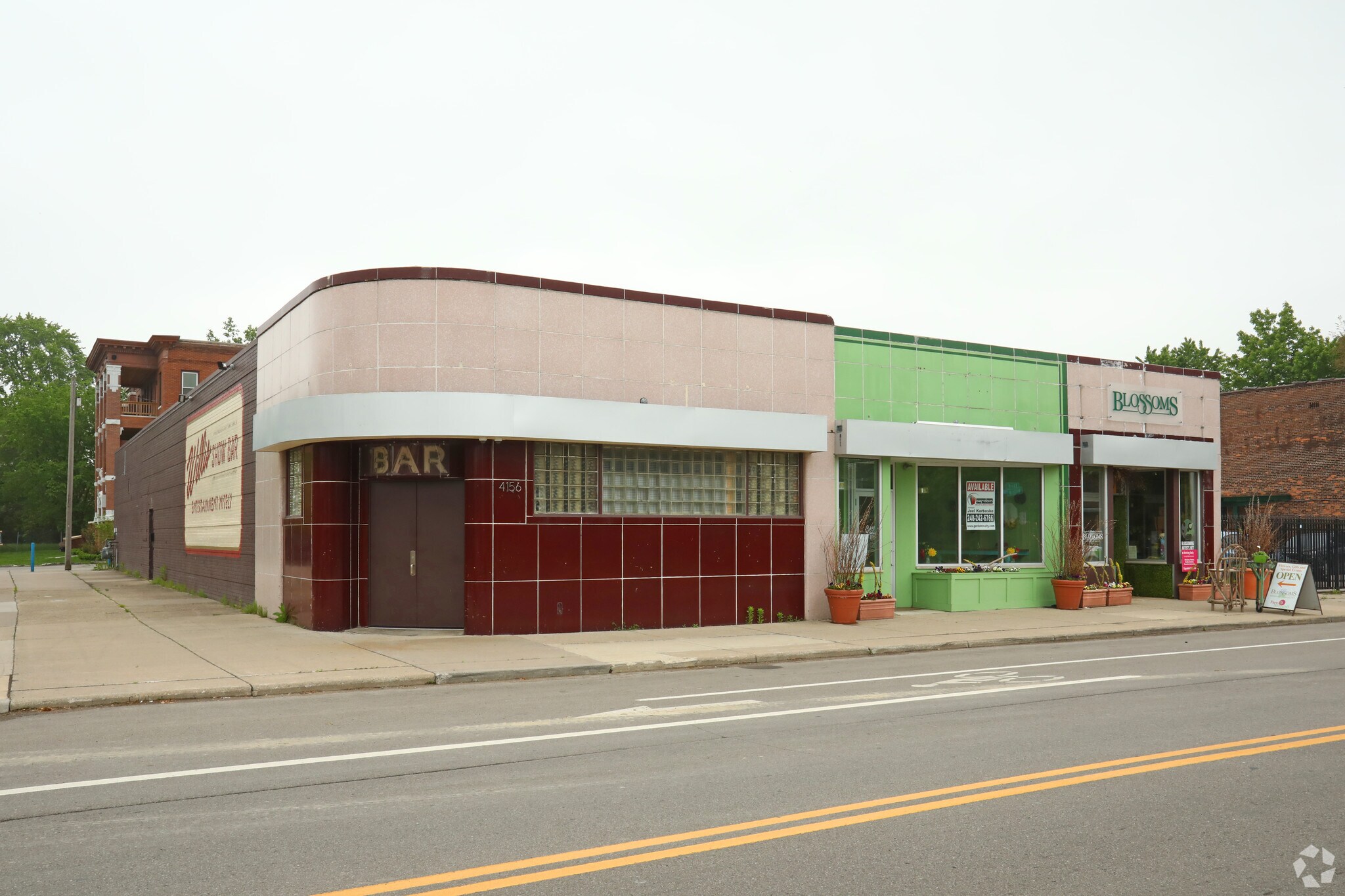 4152-4156 3rd St, Detroit, MI à vendre Photo principale– Image 1 sur 8