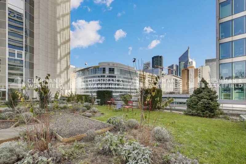 Bureau dans Puteaux à louer - Photo de l’immeuble – Image 2 sur 32