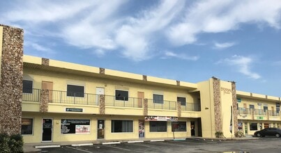 3809-3847 N Andrews Ave, Fort Lauderdale, FL à louer Photo de l’immeuble– Image 2 sur 4