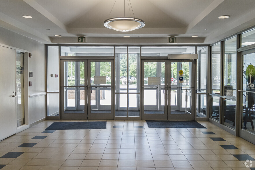 4201 Mitchellville Rd, Bowie, MD à louer - Hall d’entrée – Image 3 sur 8