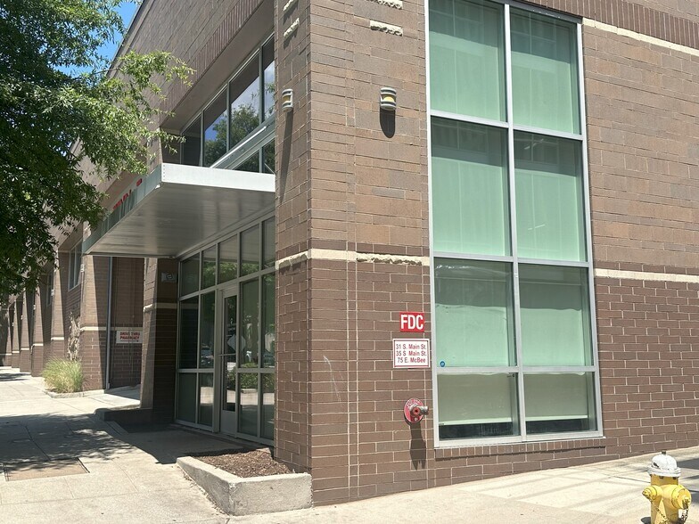 31-35 S Main St, Greenville, SC à louer - Photo de l’immeuble – Image 3 sur 14