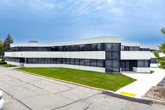 Plus de détails pour 370 Britannia Rd E, Mississauga, ON - Industriel/Logistique à louer