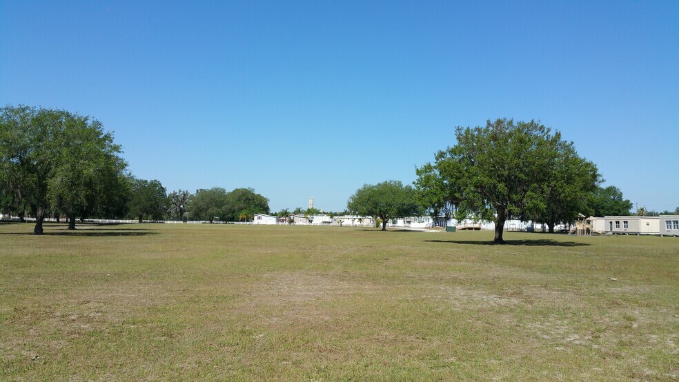 39735 Chancey Rd, Zephyrhills, FL à vendre - Photo principale – Image 1 sur 7