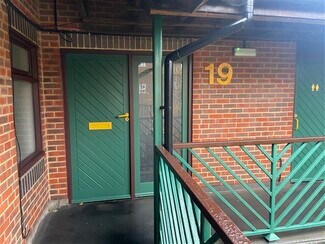 Plus de détails pour 1-32 Hyde St, Winchester - Bureau à louer