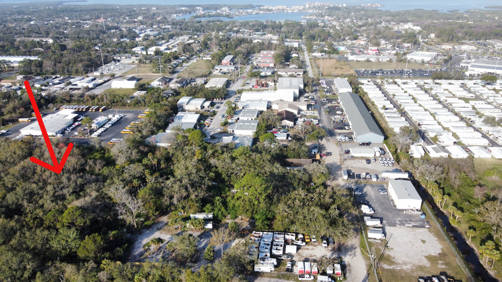 8153 Oakleaf Ave, Port Richey, FL à vendre - Photo de l’immeuble – Image 3 sur 5