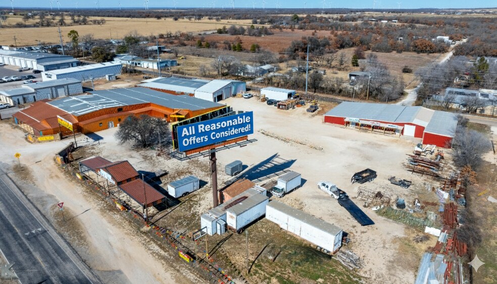 302 N Access Rd, Clyde, TX à vendre - Photo de l’immeuble – Image 1 sur 56