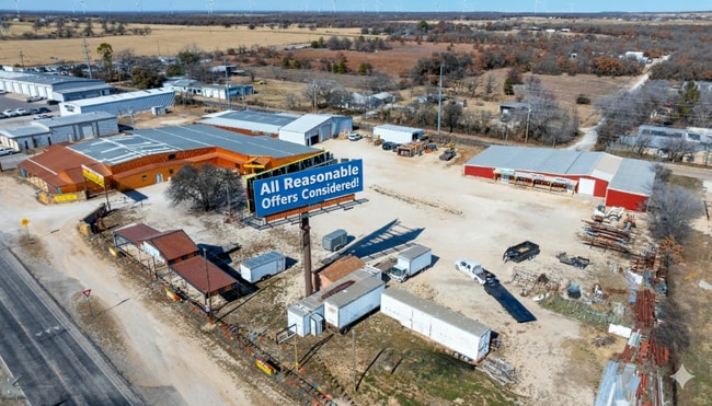 Plus de détails pour 302 N Access Rd, Clyde, TX - Local d’activités à vendre