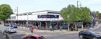 Plus de détails pour Village Sq, Stockport - Local commercial à louer