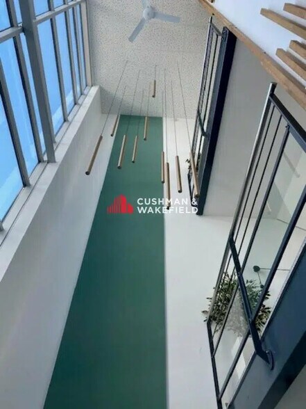 Bureau dans Blagnac à louer - Photo de l’immeuble – Image 1 sur 6