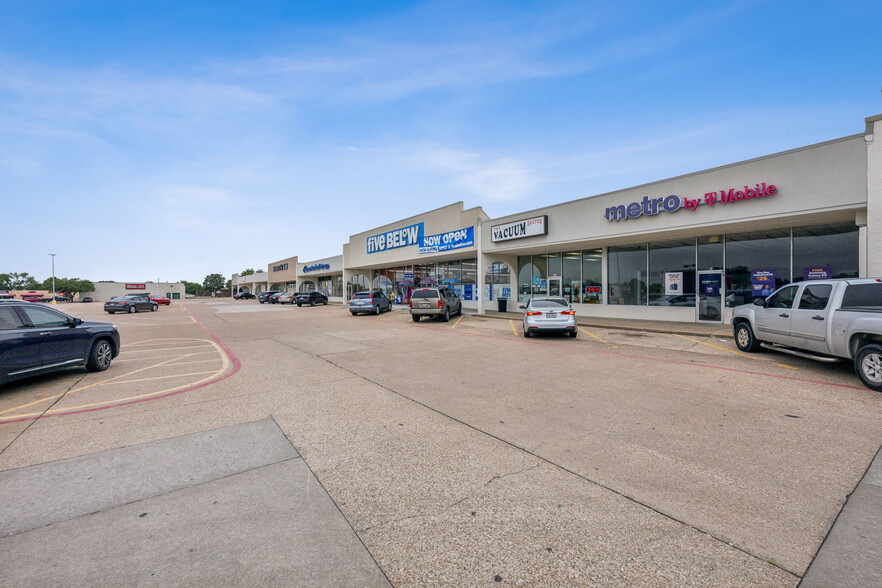 500 N Galloway Ave, Mesquite, TX à louer - Photo de l’immeuble – Image 3 sur 7