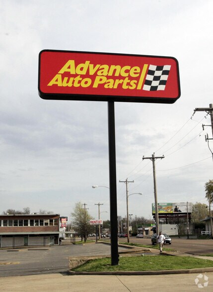 1427 Airways Blvd, Memphis, TN à louer - Photo de l’immeuble – Image 3 sur 4