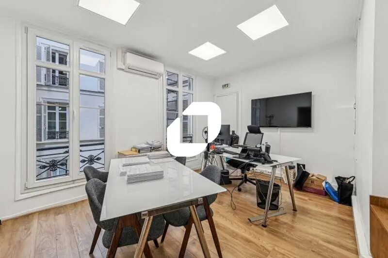 Bureau dans Paris à louer - Photo de l’immeuble – Image 2 sur 11