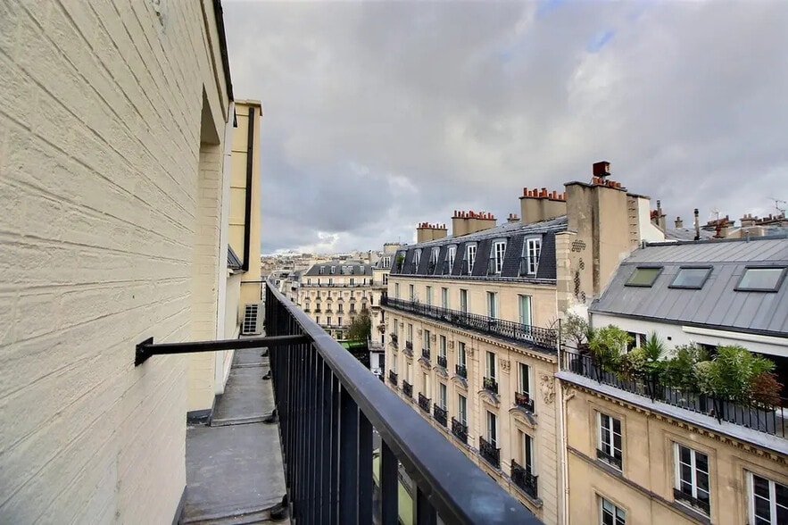 55 Rue Du Faubourg Montmartre, Paris à louer - Photo de l’immeuble – Image 1 sur 17