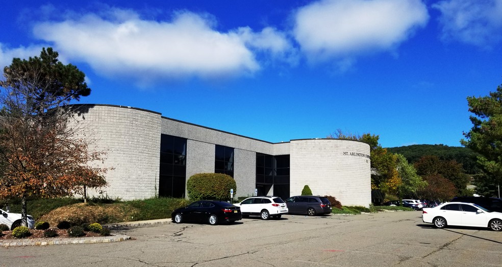 111 Howard Blvd, Mount Arlington, NJ à louer - Photo de l’immeuble – Image 1 sur 24