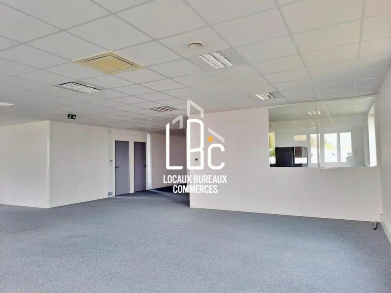 1 Avenue Des Lions, Saint-Herblain à vendre - Photo de l’immeuble – Image 2 sur 8