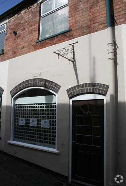 8 Little Church Lane, Tamworth à louer Photo principale– Image 1 sur 3