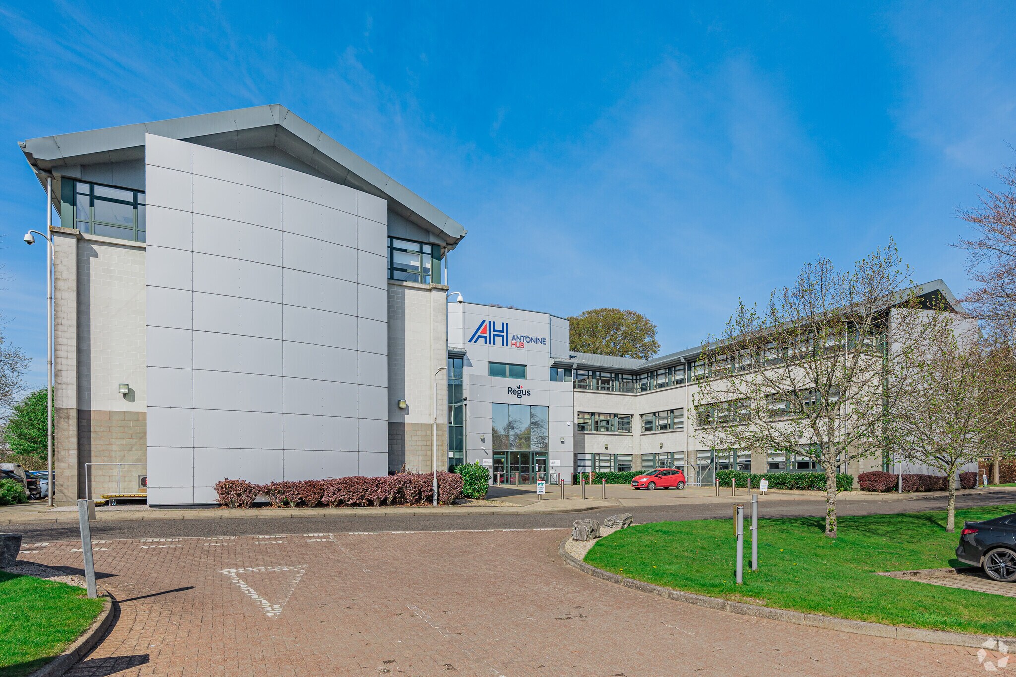 Callendar Rd, Falkirk à louer Photo principale– Image 1 sur 4