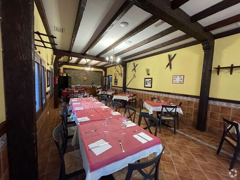 Avenida Colada de Pozuelo, 5, Alcorcón, Madrid à vendre - Photo de l’immeuble – Image 3 sur 10