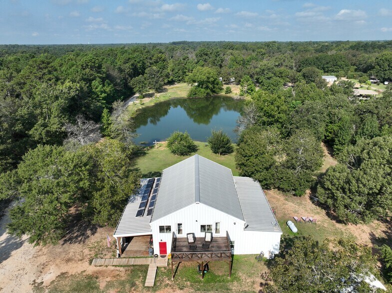 3200 Lazy Riv, Montgomery, TX à vendre - Photo de l’immeuble – Image 2 sur 67