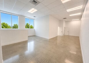 720 Market St, Kirkland, WA à louer Photo intérieure– Image 1 sur 5