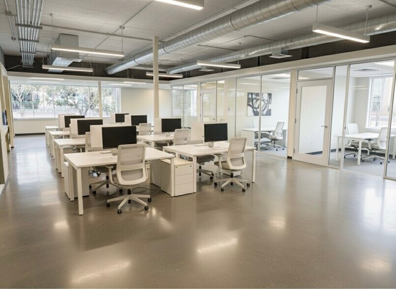 2083 Old Middlefield Way, Mountain View, CA à vendre - Photo de l’immeuble – Image 2 sur 13