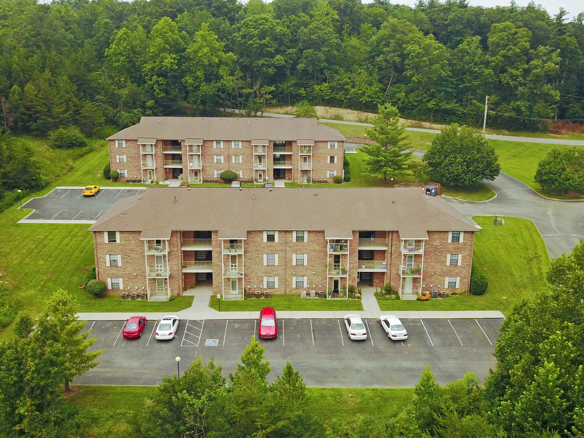 East TN Sect 515 Multifamily Portfolio portefeuille de 8 biens à vendre sur LoopNet.fr Photo principale– Image 1 sur 6