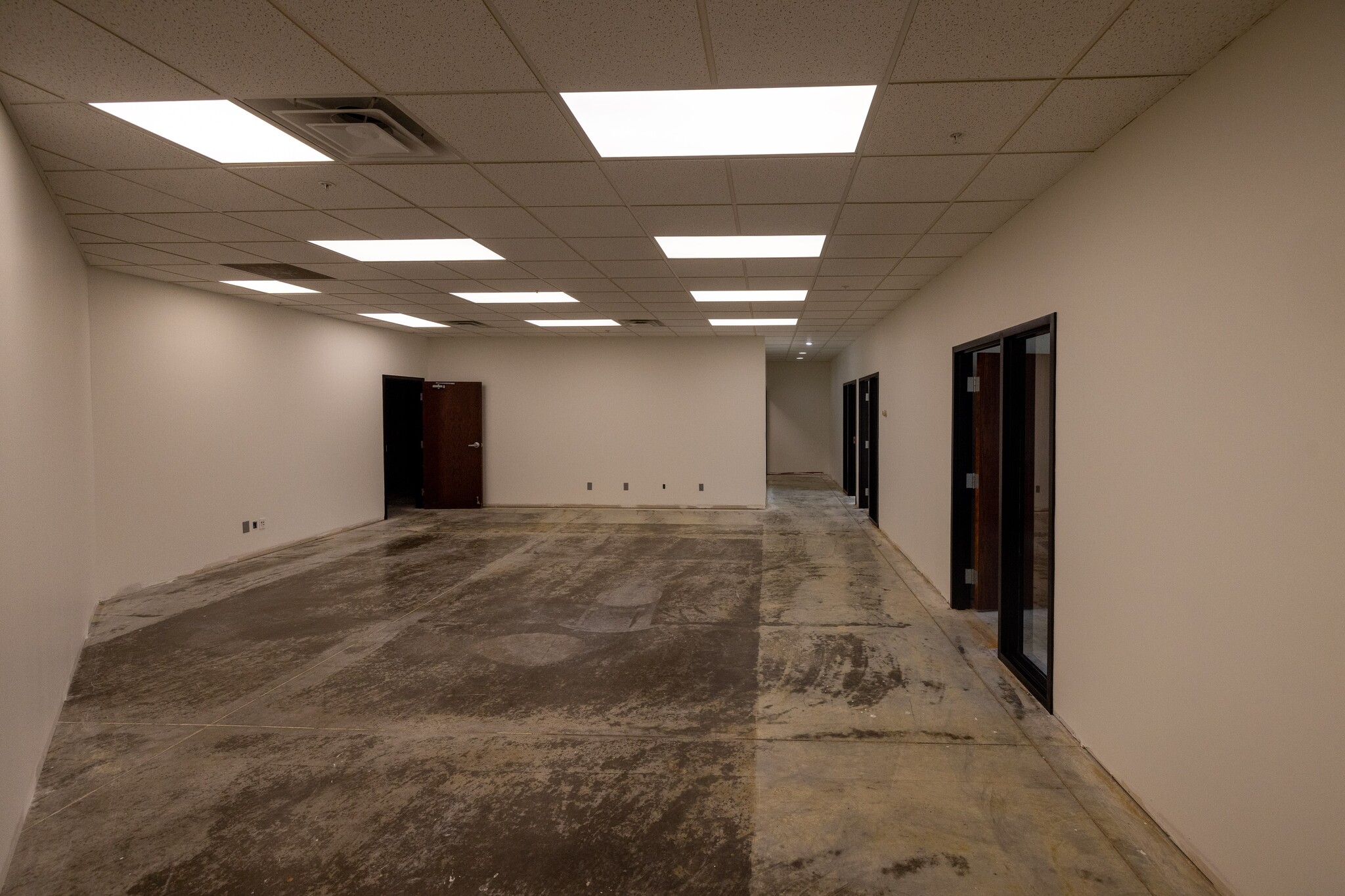 5421 Feltl Rd, Minnetonka, MN à louer Photo intérieure– Image 1 sur 13