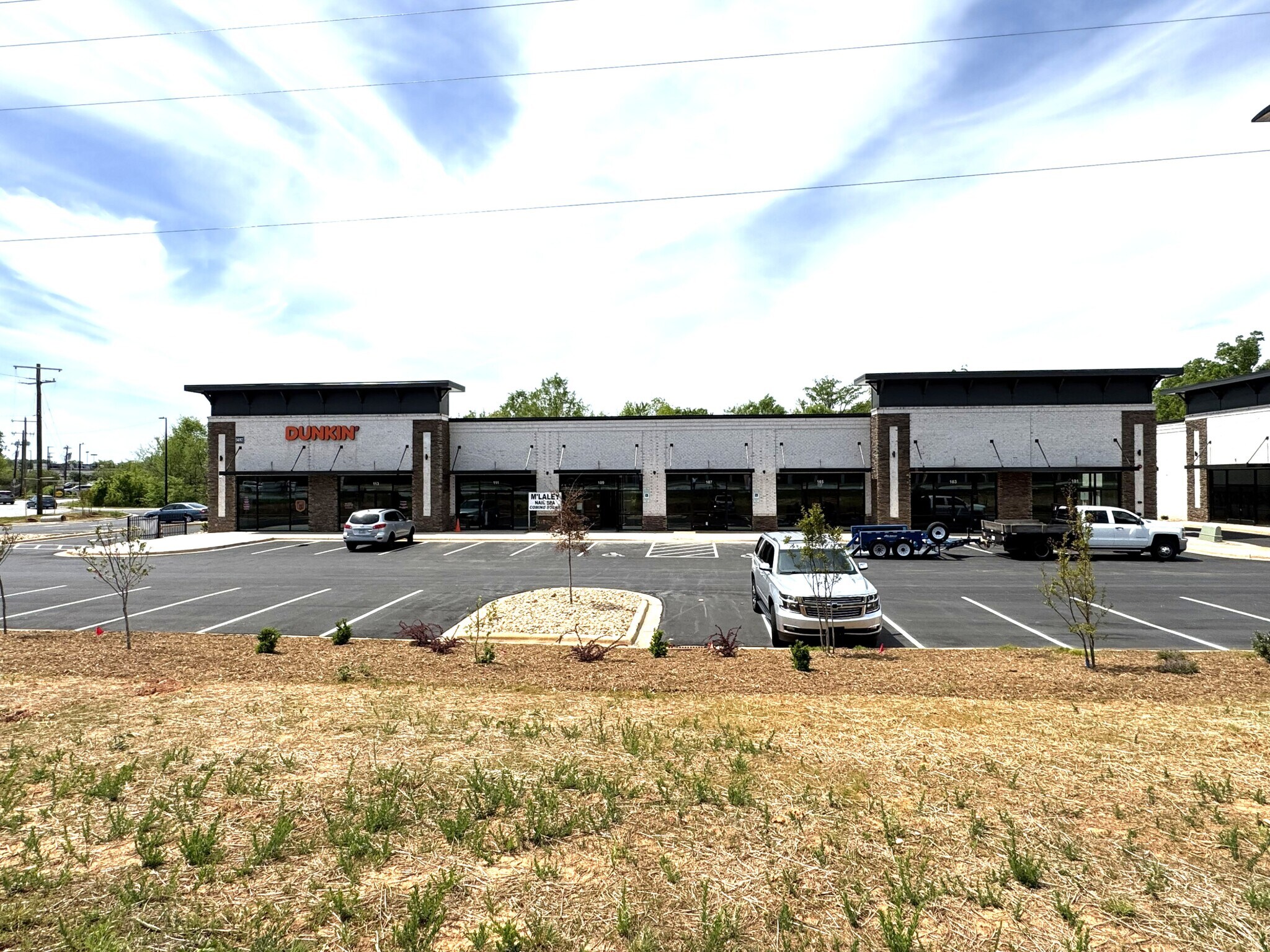 5696 W Gate City Blvd, Greensboro, NC à louer Photo principale– Image 1 sur 6