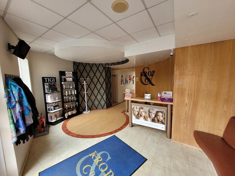 2 Glasgow Rd, Bathgate à vendre - Photo de l’immeuble – Image 3 sur 8