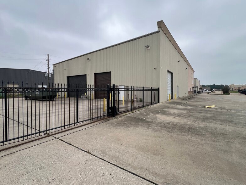 11050 W Little York Rd, Houston, TX à vendre - Photo de l’immeuble – Image 2 sur 33