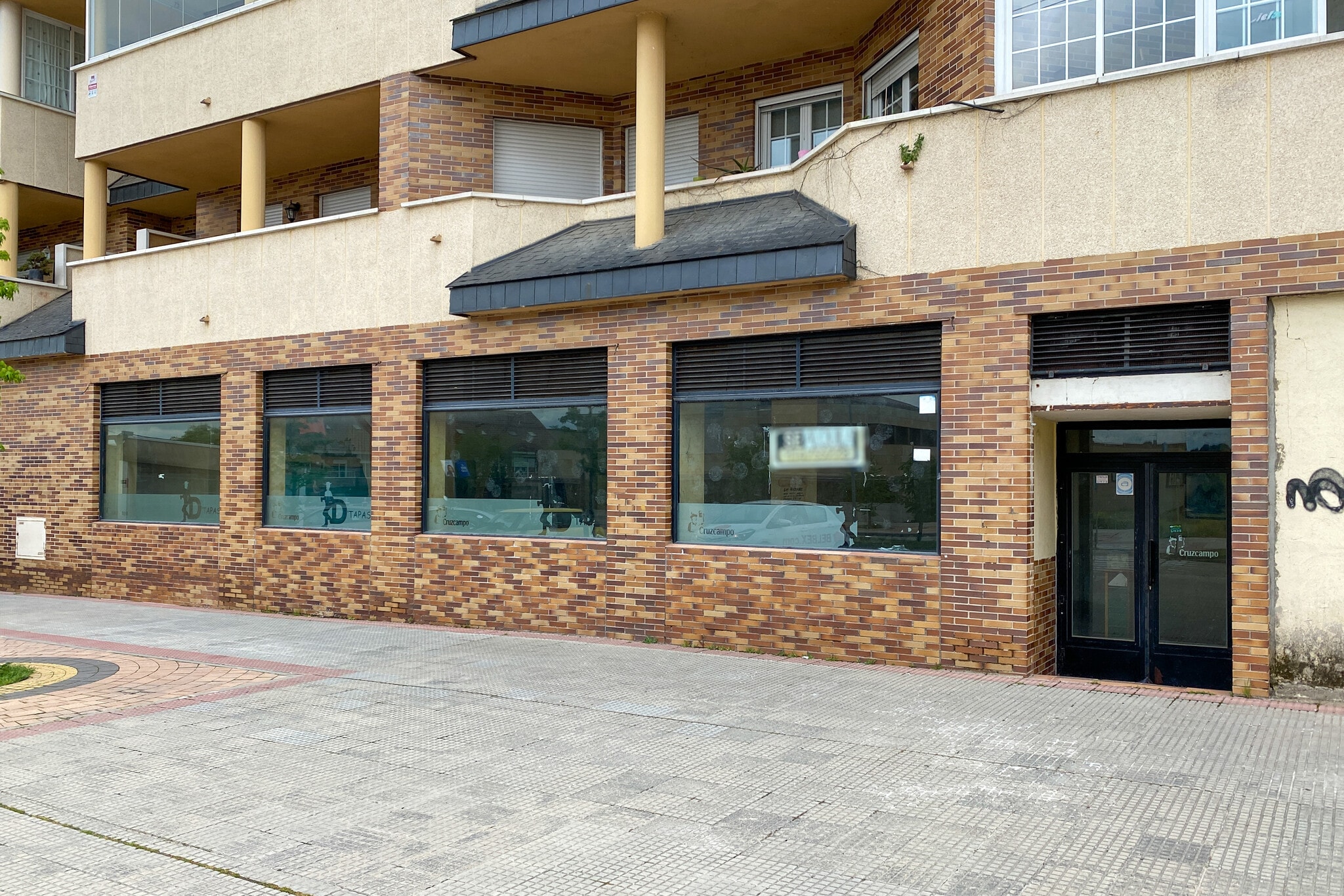 Local commercial dans Villanueva del Pardillo, Madrid à louer Photo de l’immeuble– Image 1 sur 4