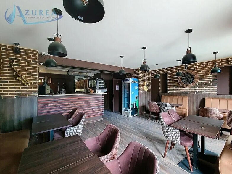 Local commercial dans Nice à louer - Photo de l’immeuble – Image 1 sur 6