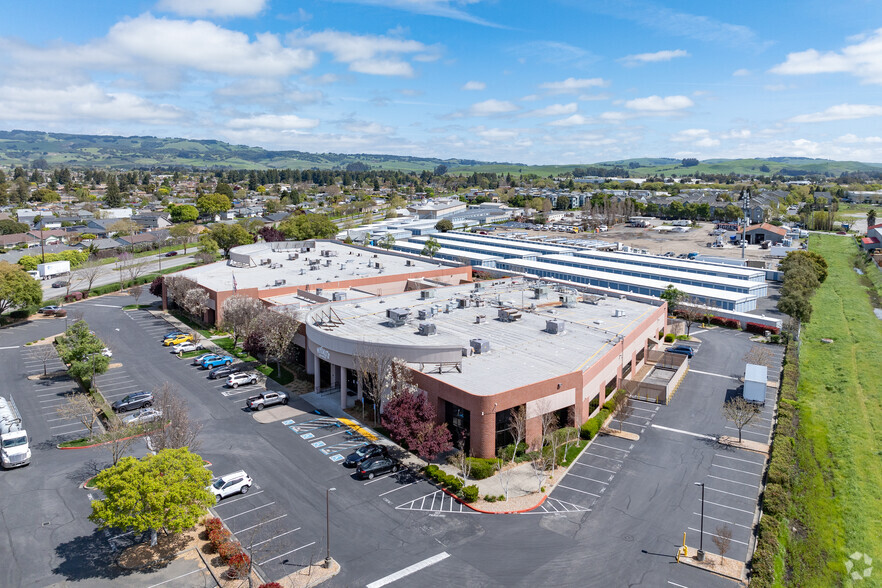 2090 Marina Ave, Petaluma, CA à louer - Aérien – Image 2 sur 7