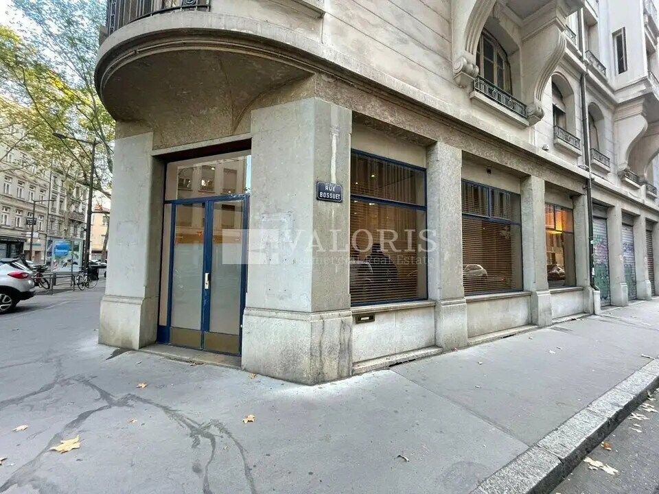 Local commercial dans Lyon à louer Photo de l’immeuble– Image 1 sur 6
