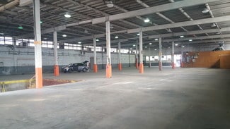 Plus de détails pour 57 Box St, Brooklyn, NY - Industriel/Logistique à louer