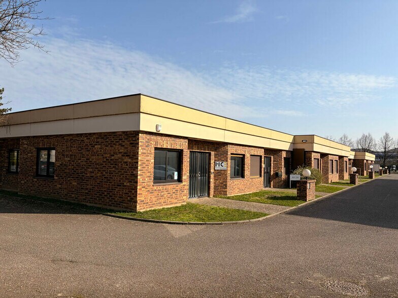 10-12 Rue Jean Monnet, Eckbolsheim à louer - Photo de l’immeuble – Image 1 sur 13