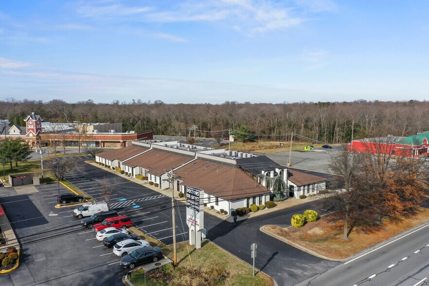 2955 Crain Hwy, Waldorf, MD à vendre - Photo de l’immeuble – Image 3 sur 13