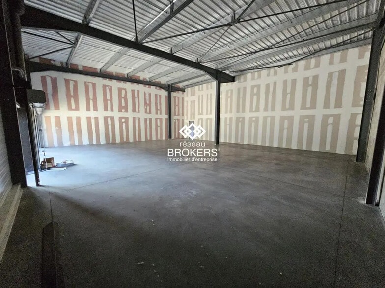 Local commercial dans Faverges-Seythenex à louer - Photo intérieure – Image 3 sur 4