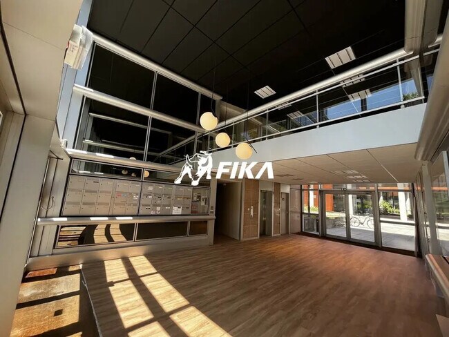 Plus de détails pour Bureau à vendre