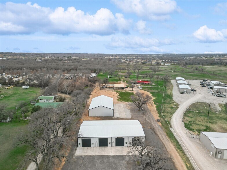 14135 FM 730 N, Azle, TX à louer - Photo de l’immeuble – Image 2 sur 4