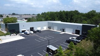 Plus de détails pour 5120 E Paris Ave SE, Kentwood, MI - Local d’activités à vendre