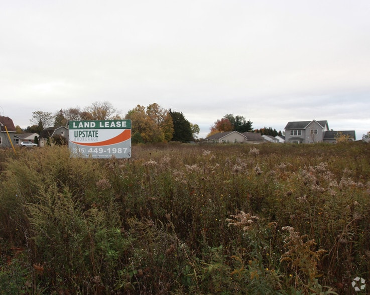 5250 W Taft Rd, North Syracuse, NY à vendre - Photo intérieure – Image 2 sur 2