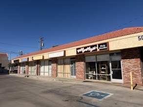 5015 W Avenue L14, Lancaster, CA à louer Photo de l’immeuble– Image 2 sur 5