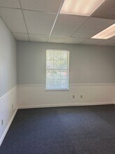 3840 Williamsburg Park Blvd, Jacksonville, FL à louer Photo intérieure– Image 2 sur 4
