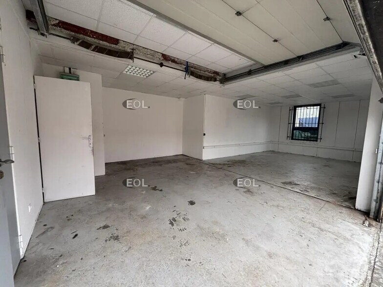 Industriel/Logistique dans Ris-Orangis à louer - Photo de l’immeuble – Image 2 sur 8