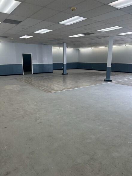 300 W Manchester Blvd, Inglewood, CA à louer - Photo de l’immeuble – Image 2 sur 4