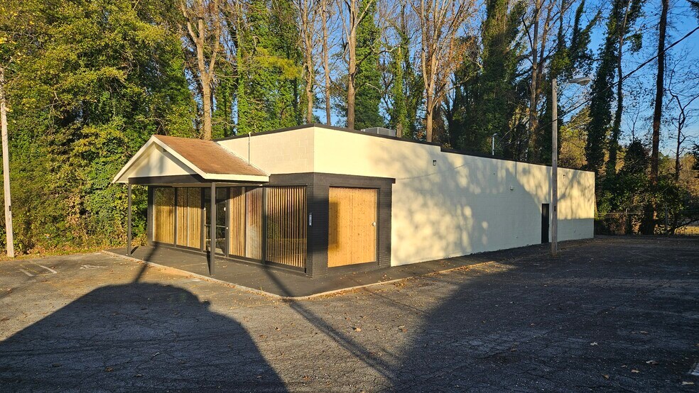 2125 Headland Dr, Atlanta, GA à vendre - Photo de l’immeuble – Image 3 sur 12