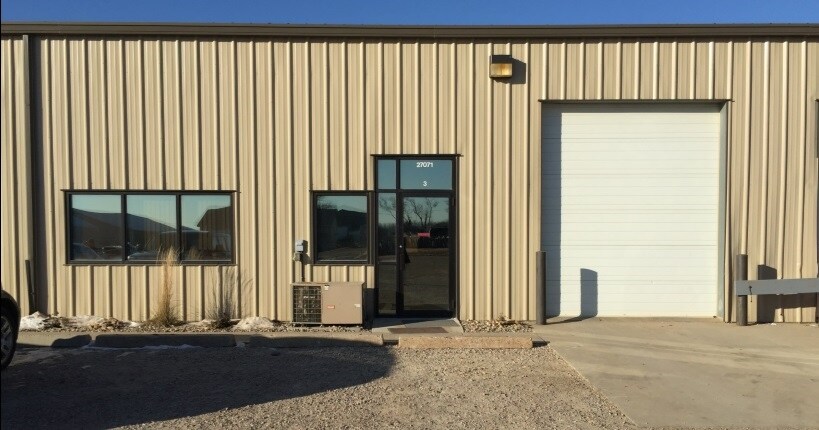 27071 Mueller Place, Sioux Falls, SD à louer - Photo de l’immeuble – Image 2 sur 12