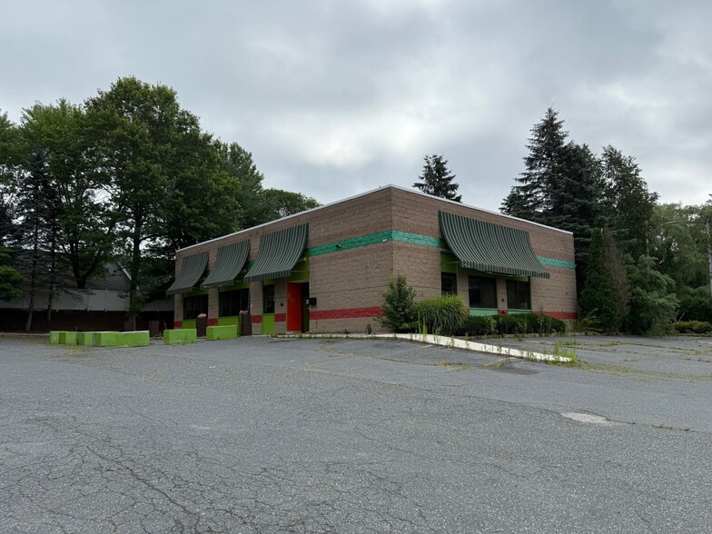 374 Boston Post Rd E, Marlborough, MA à louer - Photo de l’immeuble – Image 1 sur 32